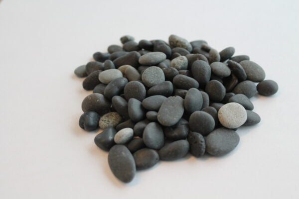 Beach Pebbles Black 8 - 16 mm